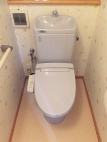 LIXIL 収納一体型トイレ ピタでトイレリフォーム LIXIL 収納一体型トイレ ピタでトイレリフォーム